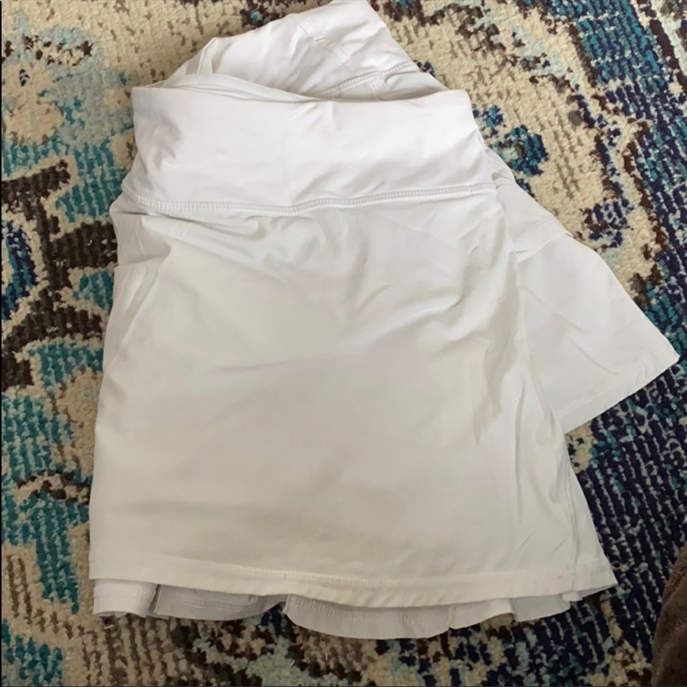 Size 10 white lululemon skirt